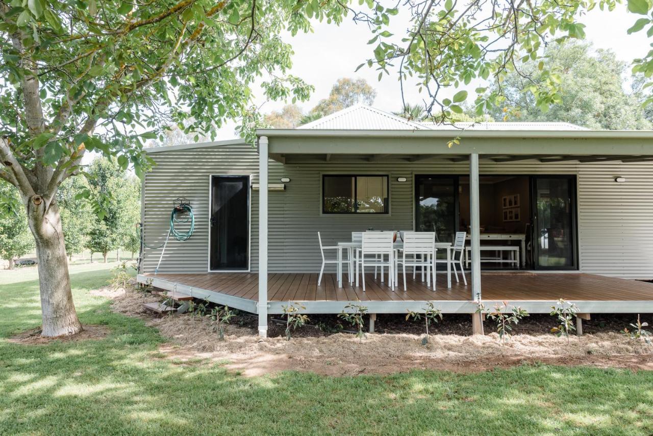 Walnut Tree Cottages Whorouly Exteriör bild