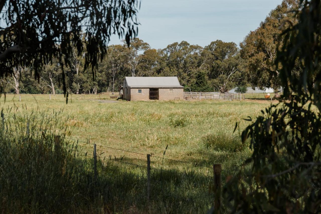 Walnut Tree Cottages Whorouly Exteriör bild